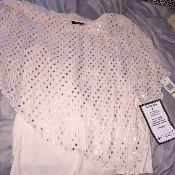 Macy's Tops - Nice blouse